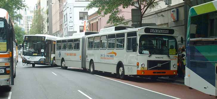 Hawkesfords Pleasure Volvo B58 PMCSA 95